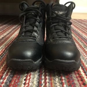 Steel toe boots